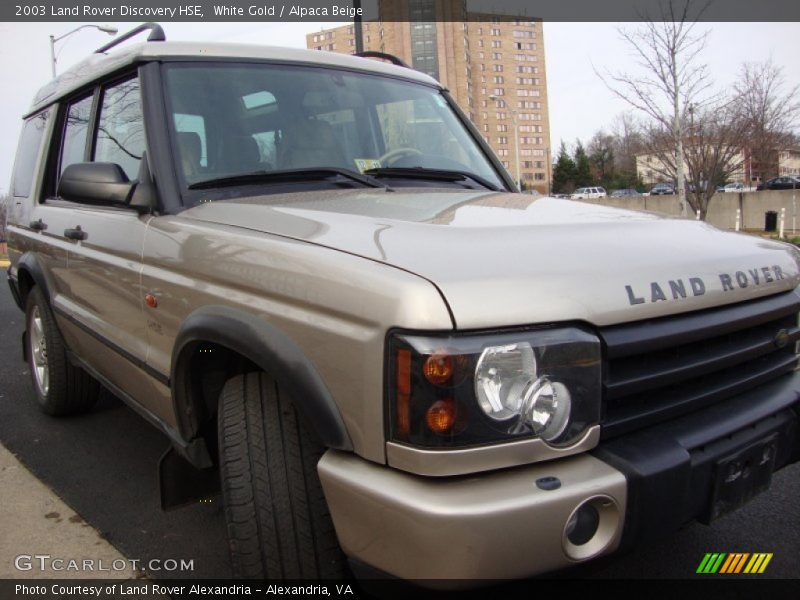 White Gold / Alpaca Beige 2003 Land Rover Discovery HSE