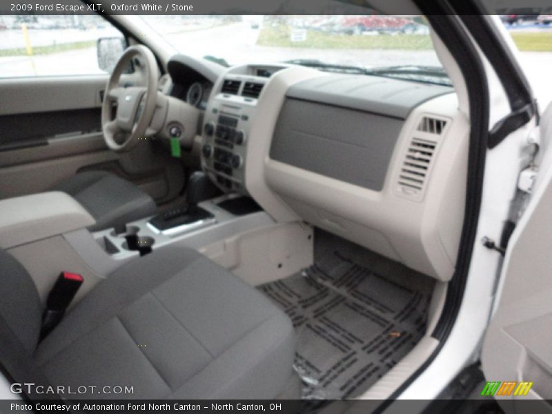 Oxford White / Stone 2009 Ford Escape XLT
