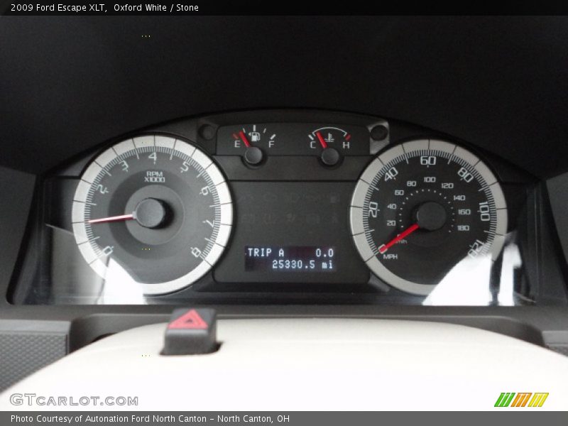 Oxford White / Stone 2009 Ford Escape XLT