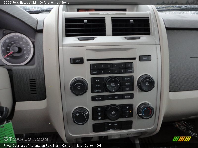 Oxford White / Stone 2009 Ford Escape XLT