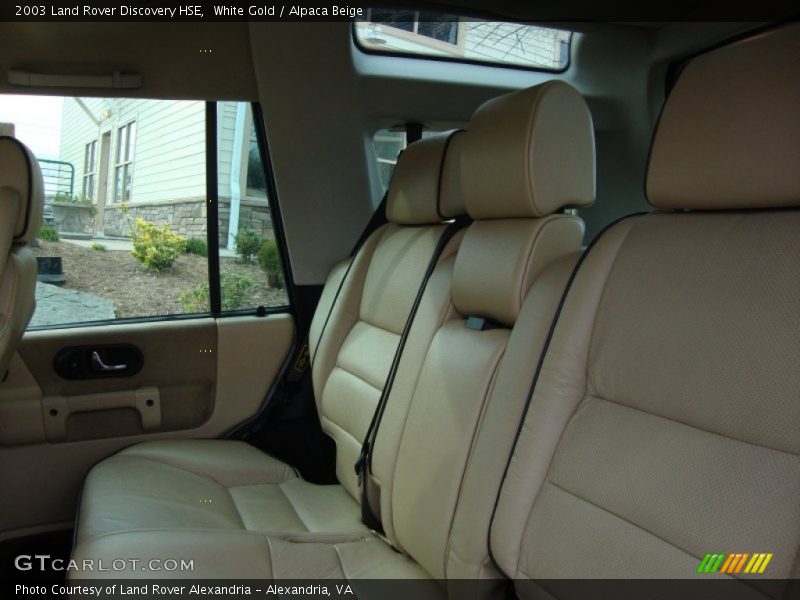 White Gold / Alpaca Beige 2003 Land Rover Discovery HSE