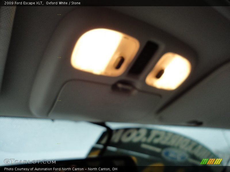 Oxford White / Stone 2009 Ford Escape XLT