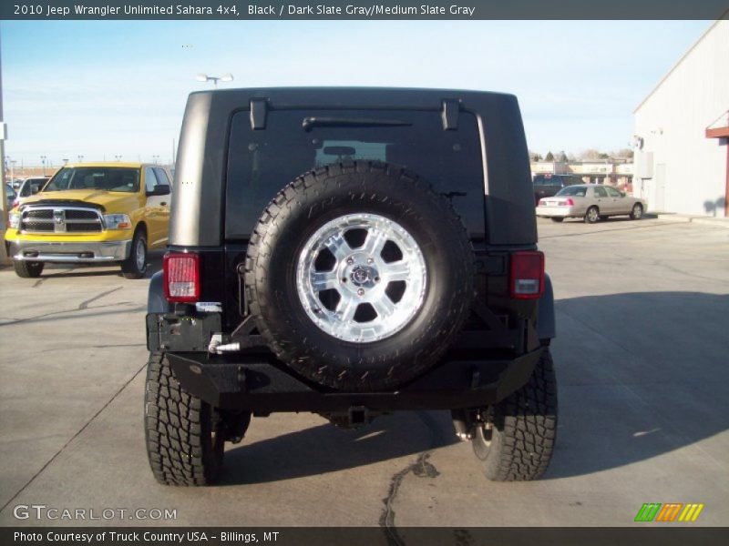 Custom Wheels of 2010 Wrangler Unlimited Sahara 4x4