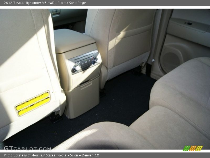 Black / Sand Beige 2012 Toyota Highlander V6 4WD