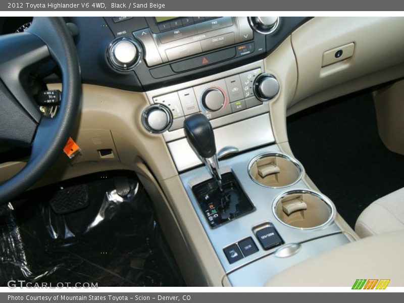 Black / Sand Beige 2012 Toyota Highlander V6 4WD