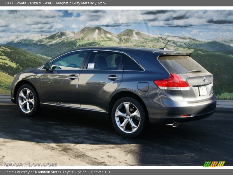 Magnetic Gray Metallic / Ivory 2011 Toyota Venza V6 AWD