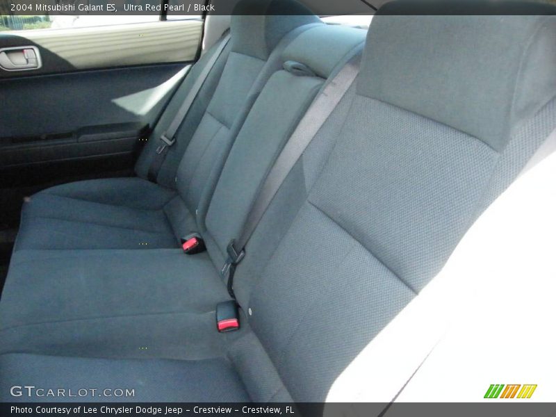 Ultra Red Pearl / Black 2004 Mitsubishi Galant ES