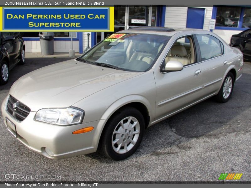 Sunlit Sand Metallic / Blond 2000 Nissan Maxima GLE