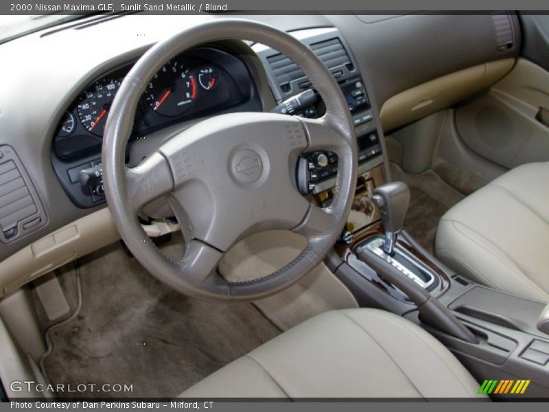 Sunlit Sand Metallic / Blond 2000 Nissan Maxima GLE