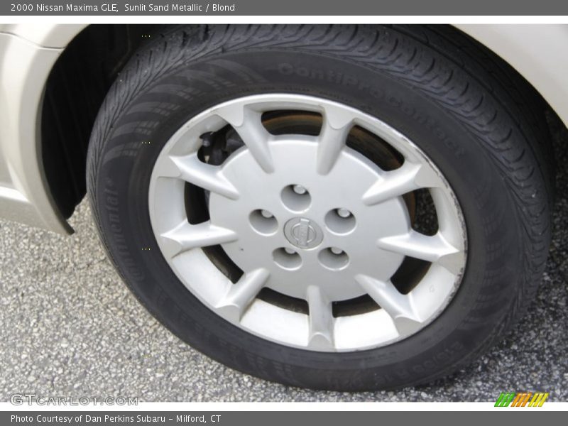 Sunlit Sand Metallic / Blond 2000 Nissan Maxima GLE