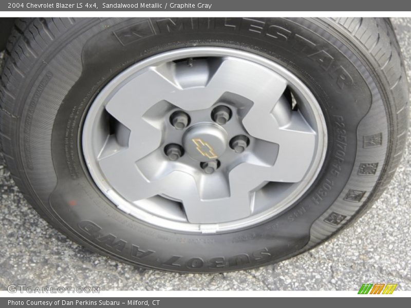 Sandalwood Metallic / Graphite Gray 2004 Chevrolet Blazer LS 4x4