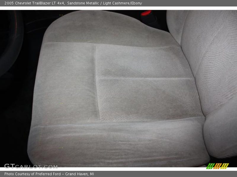Sandstone Metallic / Light Cashmere/Ebony 2005 Chevrolet TrailBlazer LT 4x4