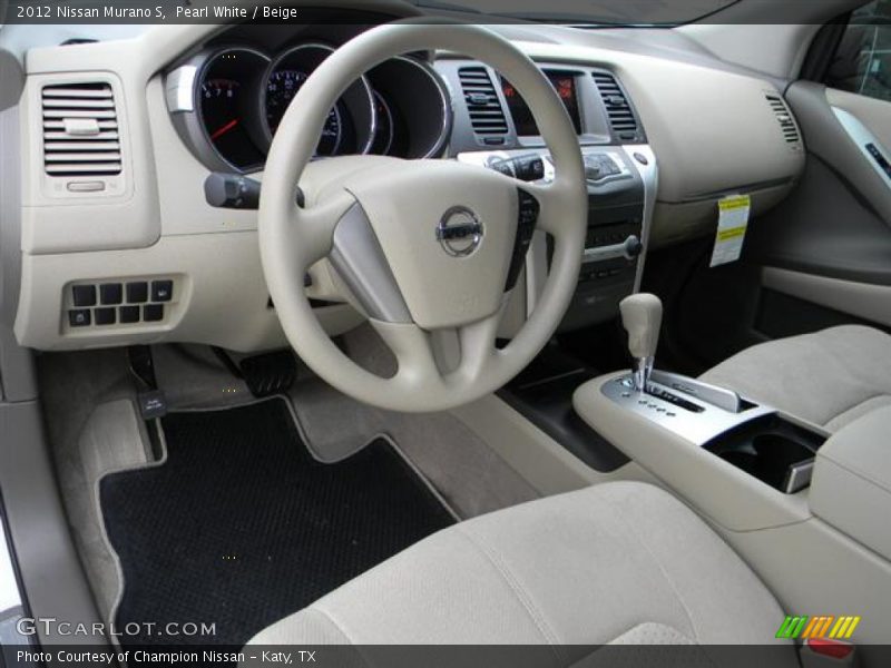 Dashboard of 2012 Murano S