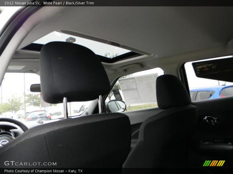 White Pearl / Black/Silver Trim 2012 Nissan Juke SV