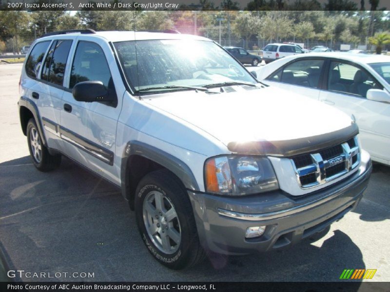 Arctic White / Dark Gray/Light Gray 2007 Isuzu Ascender S