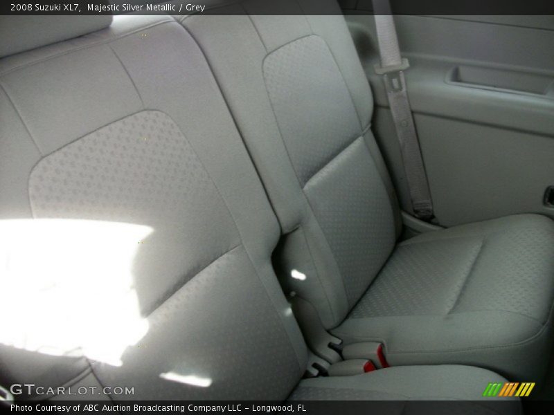 Majestic Silver Metallic / Grey 2008 Suzuki XL7