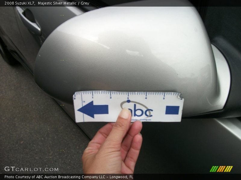 Majestic Silver Metallic / Grey 2008 Suzuki XL7