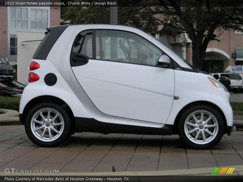 Crystal White / design Black 2010 Smart fortwo passion coupe