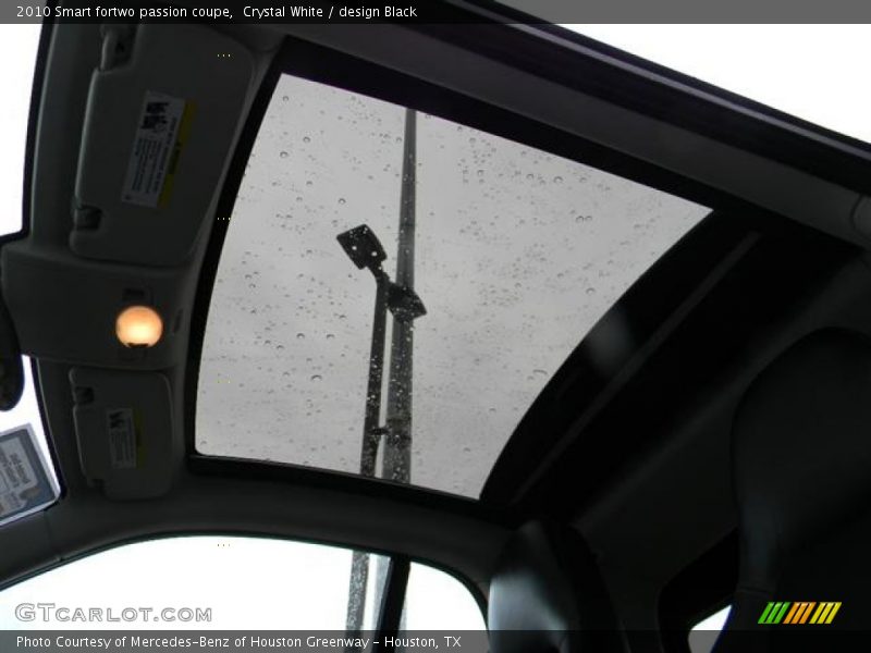 Crystal White / design Black 2010 Smart fortwo passion coupe