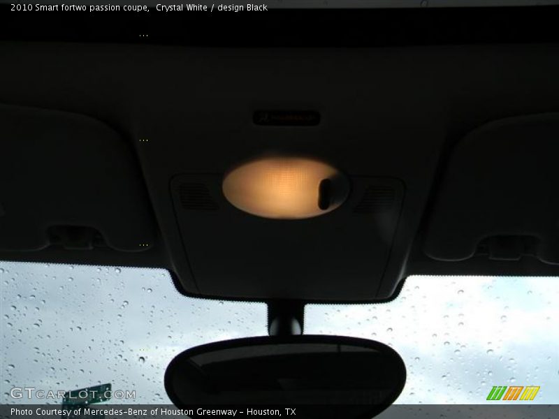 Crystal White / design Black 2010 Smart fortwo passion coupe