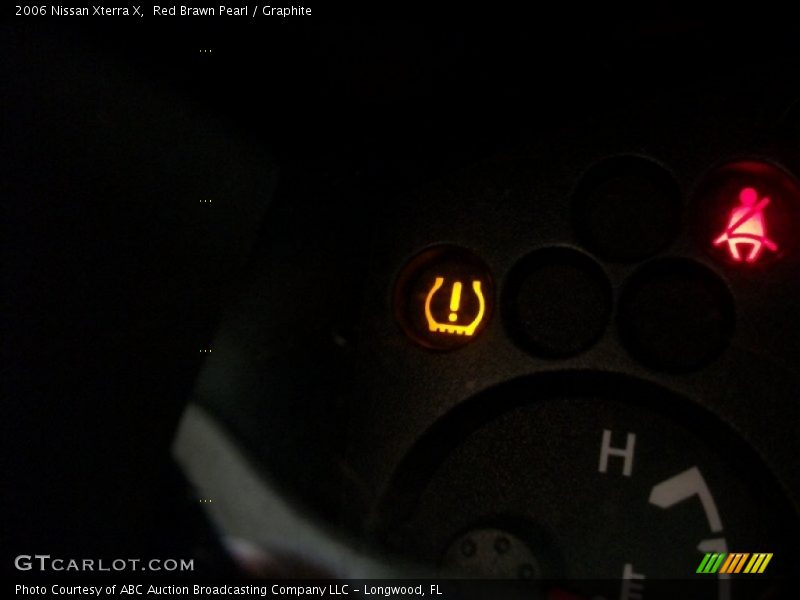 Red Brawn Pearl / Graphite 2006 Nissan Xterra X