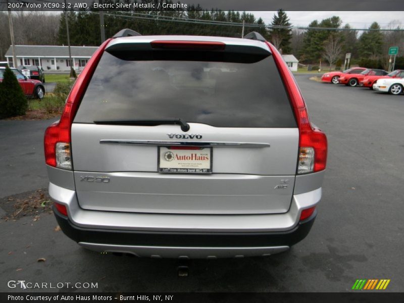 Electric Silver Metallic / Graphite 2007 Volvo XC90 3.2 AWD