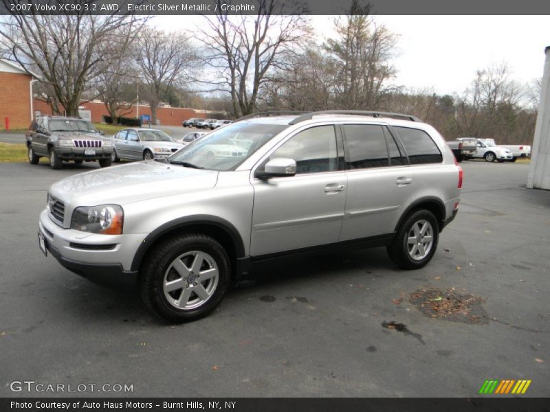 Electric Silver Metallic / Graphite 2007 Volvo XC90 3.2 AWD