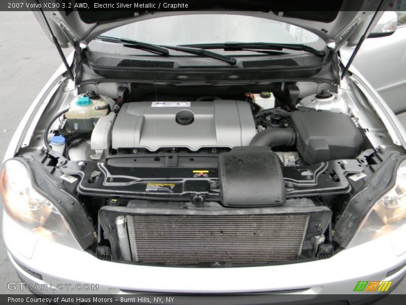 Electric Silver Metallic / Graphite 2007 Volvo XC90 3.2 AWD