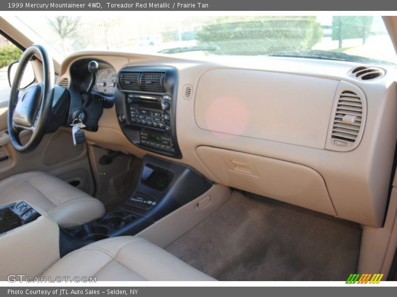 Toreador Red Metallic / Prairie Tan 1999 Mercury Mountaineer 4WD