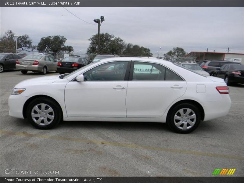  2011 Camry LE Super White