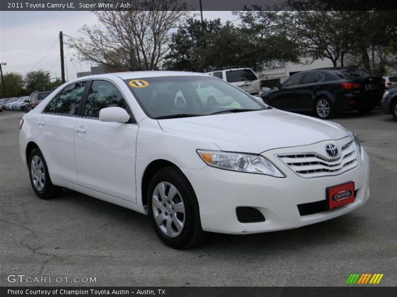 Super White / Ash 2011 Toyota Camry LE