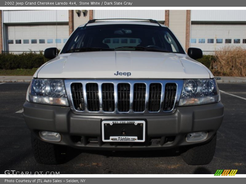 Stone White / Dark Slate Gray 2002 Jeep Grand Cherokee Laredo 4x4
