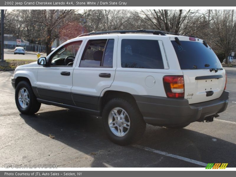 Stone White / Dark Slate Gray 2002 Jeep Grand Cherokee Laredo 4x4