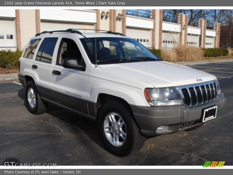 Stone White / Dark Slate Gray 2002 Jeep Grand Cherokee Laredo 4x4