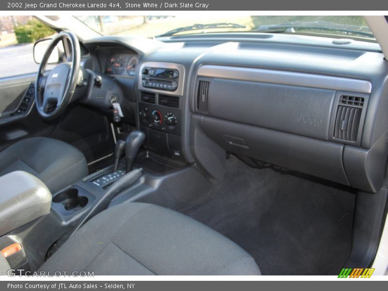 Stone White / Dark Slate Gray 2002 Jeep Grand Cherokee Laredo 4x4