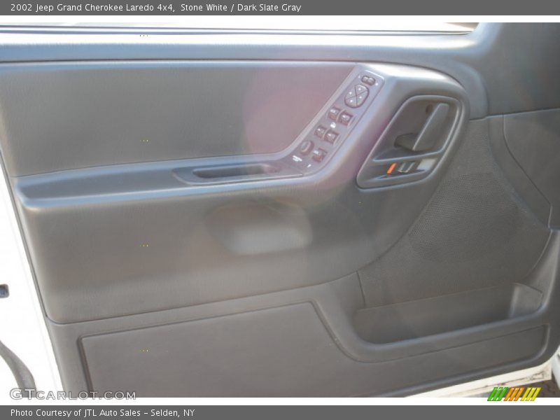 Stone White / Dark Slate Gray 2002 Jeep Grand Cherokee Laredo 4x4