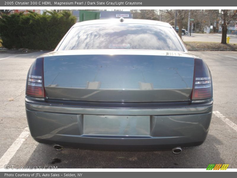 Magnesium Pearl / Dark Slate Gray/Light Graystone 2005 Chrysler 300 C HEMI