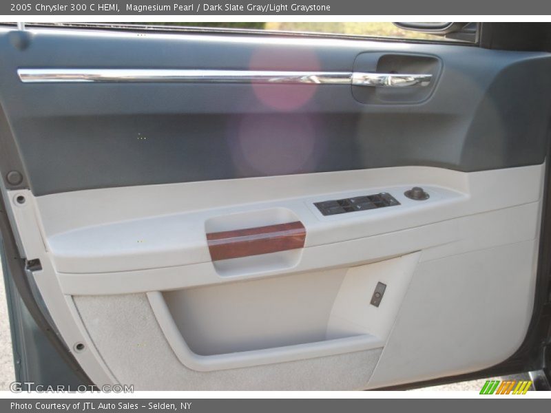 Magnesium Pearl / Dark Slate Gray/Light Graystone 2005 Chrysler 300 C HEMI