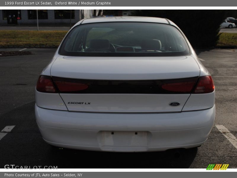 Oxford White / Medium Graphite 1999 Ford Escort LX Sedan