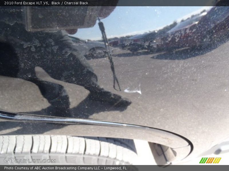 Black / Charcoal Black 2010 Ford Escape XLT V6