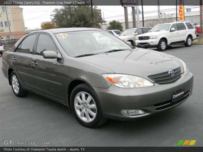 Phantom Gray Pearl / Taupe 2003 Toyota Camry XLE