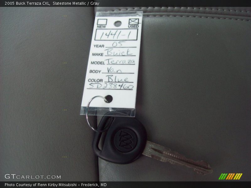 Keys of 2005 Terraza CXL