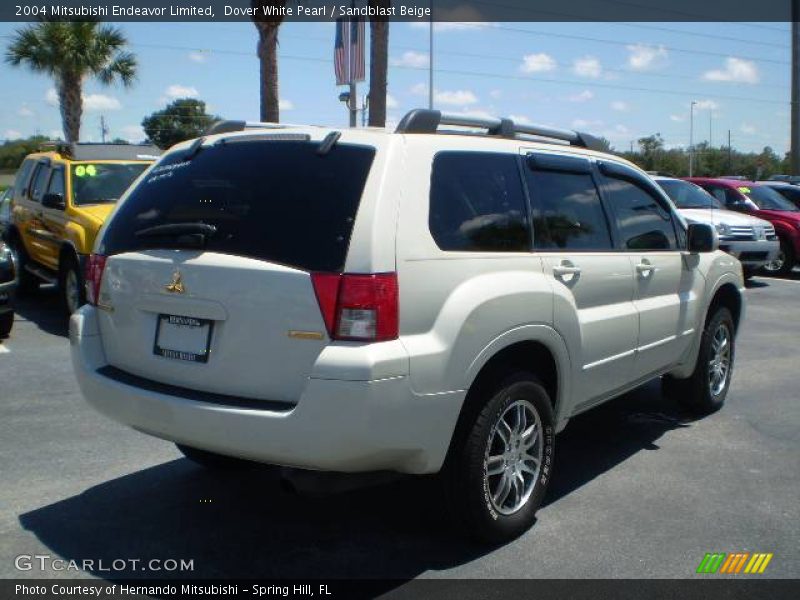 Dover White Pearl / Sandblast Beige 2004 Mitsubishi Endeavor Limited