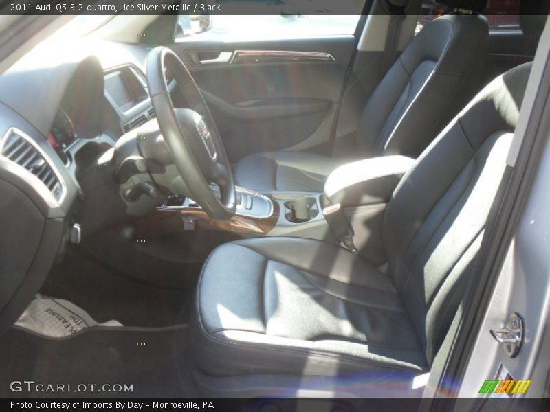 Ice Silver Metallic / Black 2011 Audi Q5 3.2 quattro