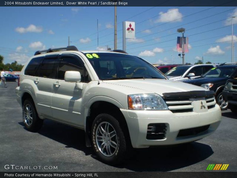 Dover White Pearl / Sandblast Beige 2004 Mitsubishi Endeavor Limited