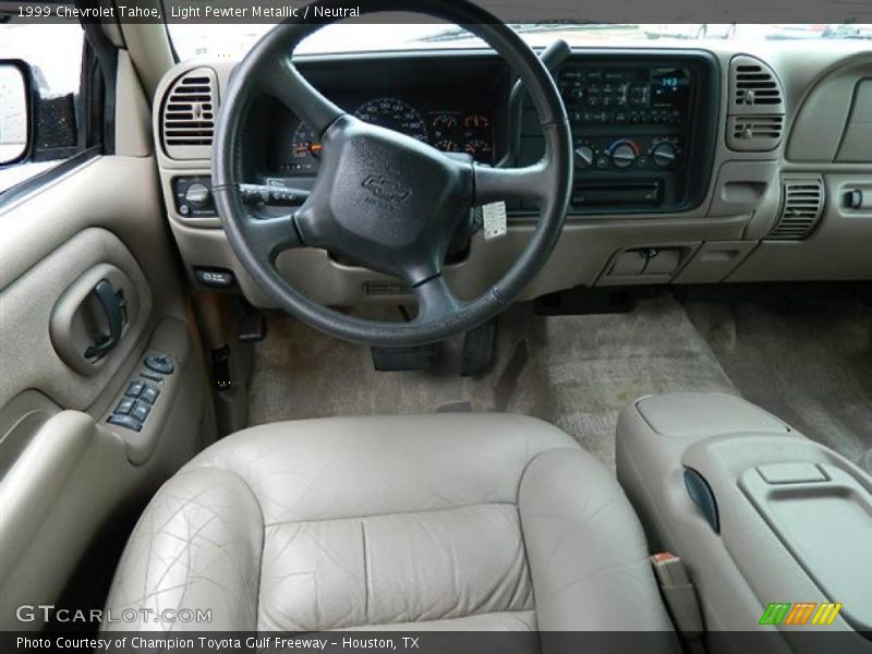 Dashboard of 1999 Tahoe 