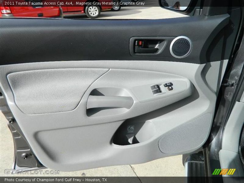 Magnetic Gray Metallic / Graphite Gray 2011 Toyota Tacoma Access Cab 4x4