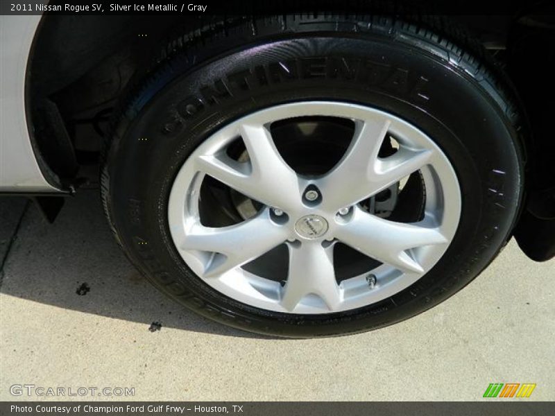 Silver Ice Metallic / Gray 2011 Nissan Rogue SV