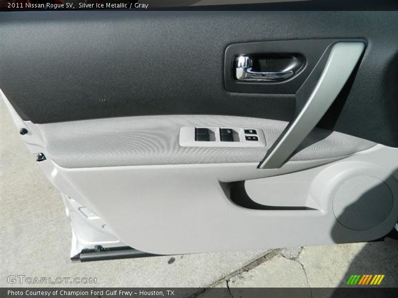 Silver Ice Metallic / Gray 2011 Nissan Rogue SV