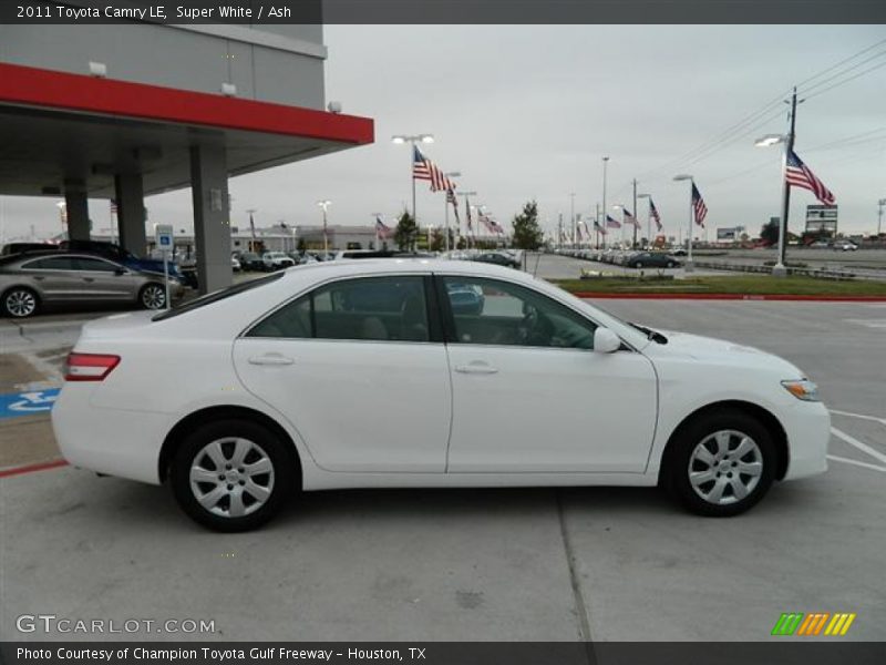 Super White / Ash 2011 Toyota Camry LE